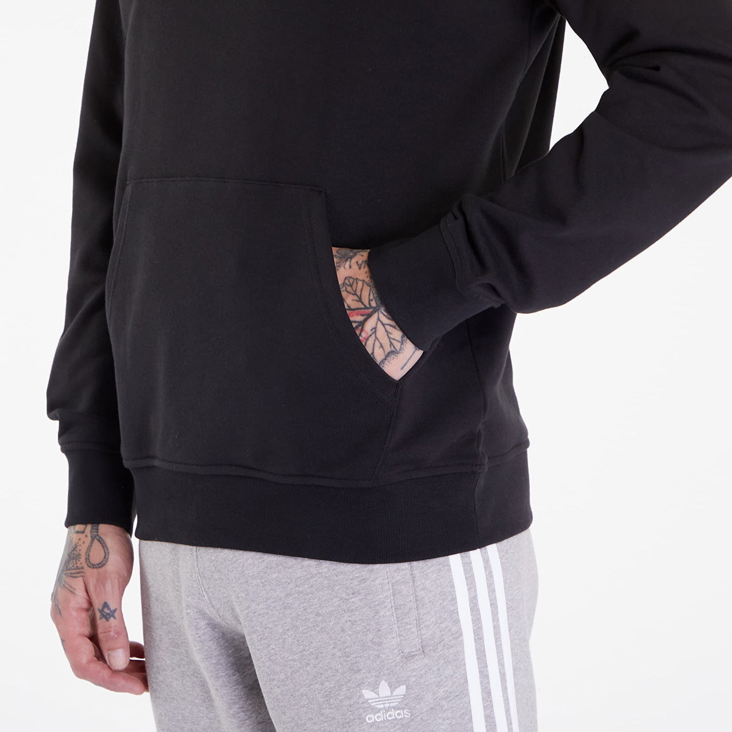 Mikina adidas Originals Essentials Hoodie Black Čierna | IW5789, 1