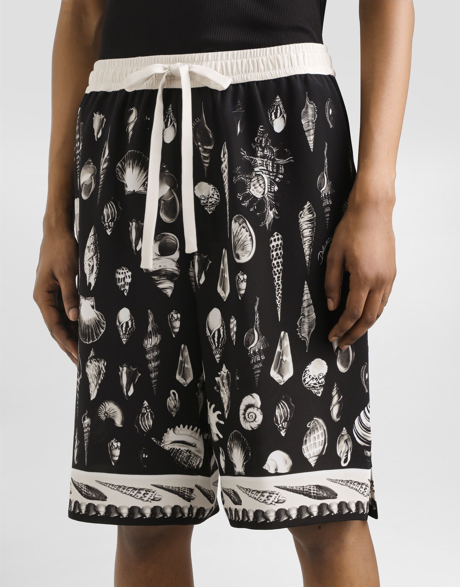 Šortky Dolce & Gabbana Dolce & Gabbana Shell-Print Crêpe Shorts Čierna | GV37ATHI1ZFHN5PI, 1