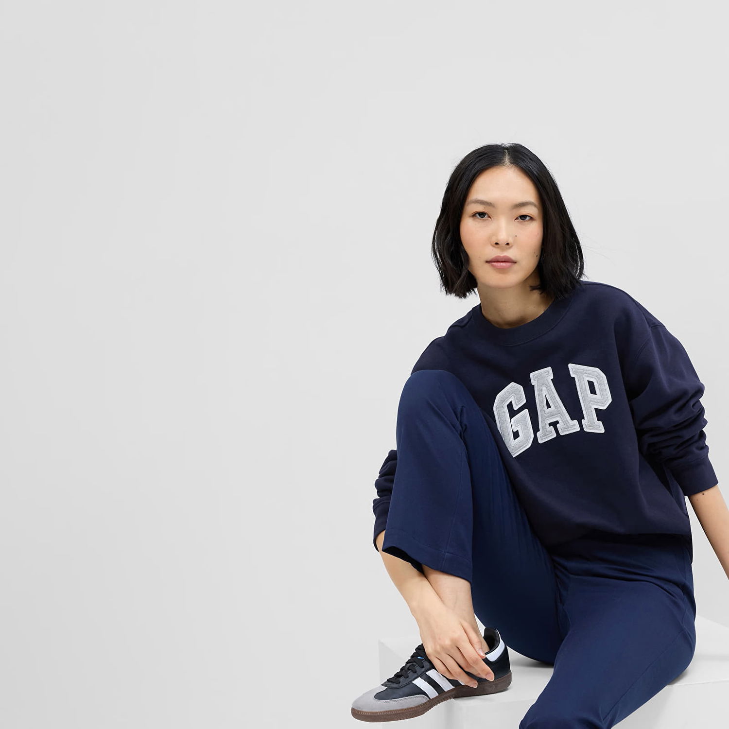 Mikina GAP Crewneck Logo Sweatshirt Navy Uniform Navy | 554936-12, 0