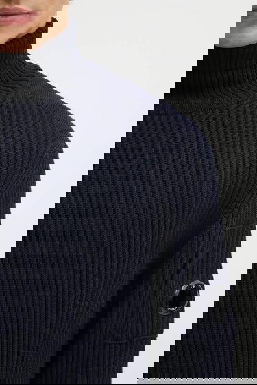 Sveter C.P. Company Ribbed Wool Blend Turtleneck Sweater with Sleeve Pocket Navy | 19CMKN220A006595A, 3