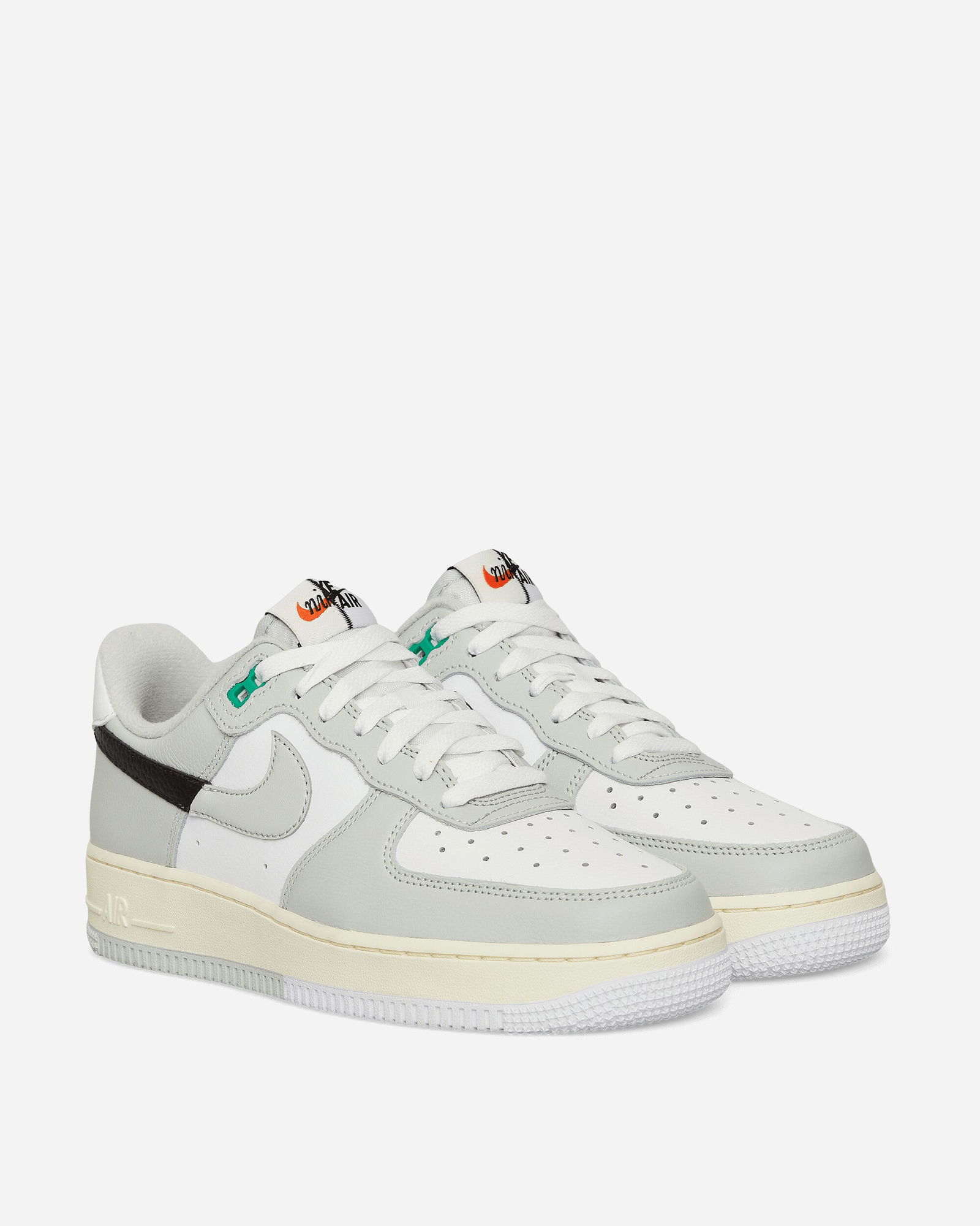 Air Force 1 '07 LV8 "Split Light Silver"