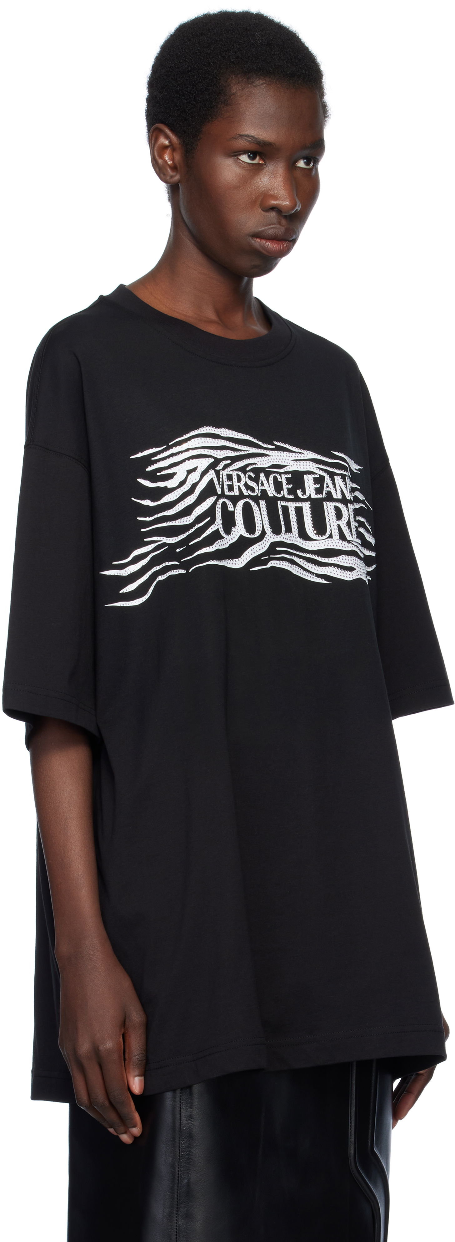 Tričko Versace Versace Jeans Couture Loose-Fit T-Shirt with Zebra Print Čierna | E78GAH6L1_EJ0001, 1