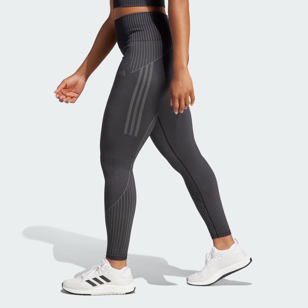 Seamless Branded 7/8 Leggings