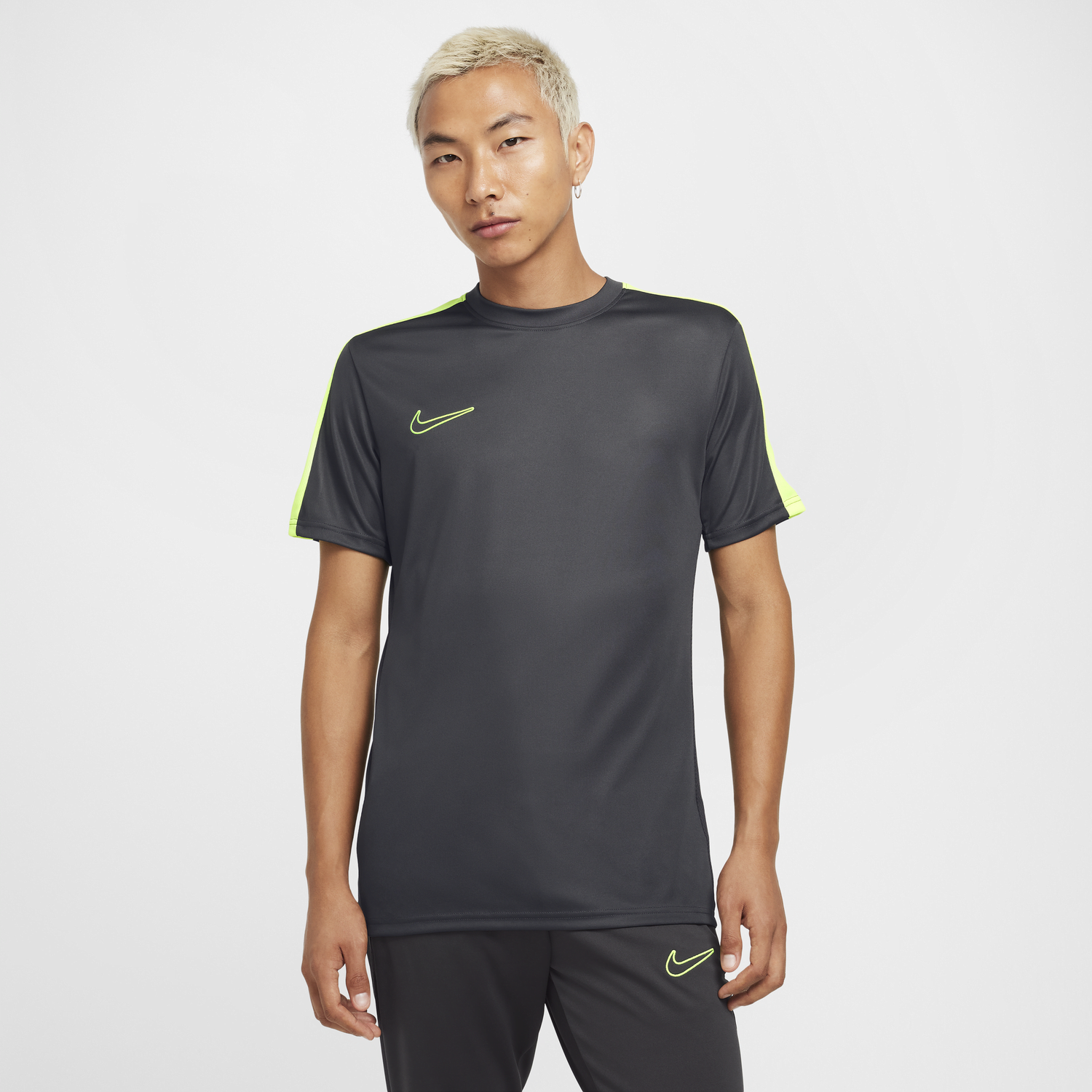 Tričko Nike Dri-FIT T-Shirt Šedá | DV9750-061, 1