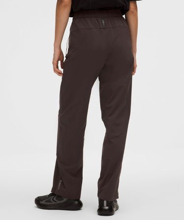 Tepláky lululemon Mid-Rise Nylon Track Pant SLNSH Collection Hnedá | prod20000387, 2