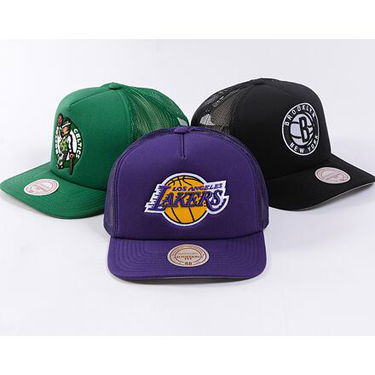 Šiltovka Mitchell & Ness Los Angeles Lakers Evergreen Trucker Cap Fialová | HT8032-LALPURP, 2