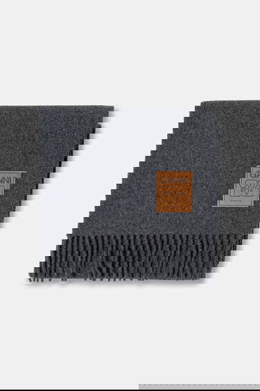 Šál GANNI Smooth Double Face Wool Solid Scarf Šedá | A6932, 1