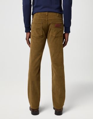 Nohavice Wrangler Wrangler Greensboro Corduroy Straight Pant 44 x 34 Hnedá | 112370845:44:34, 0