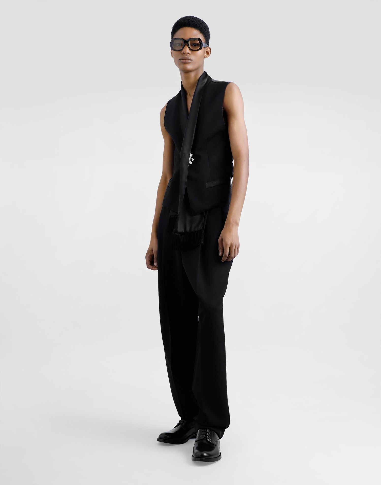 Vesta Dolce & Gabbana Wool Gabardine Vest with Satin Trim and Fringes Čierna | G715FTFU21EN0000, 1