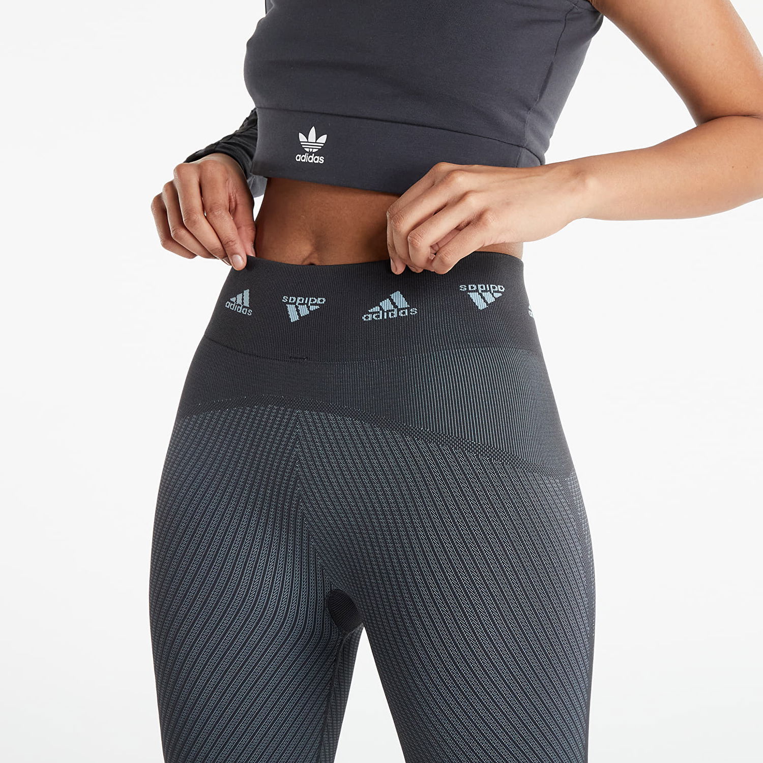 Legíny adidas Performance Aeroknit 7/8 Training Tights Šedá | HD1981, 1