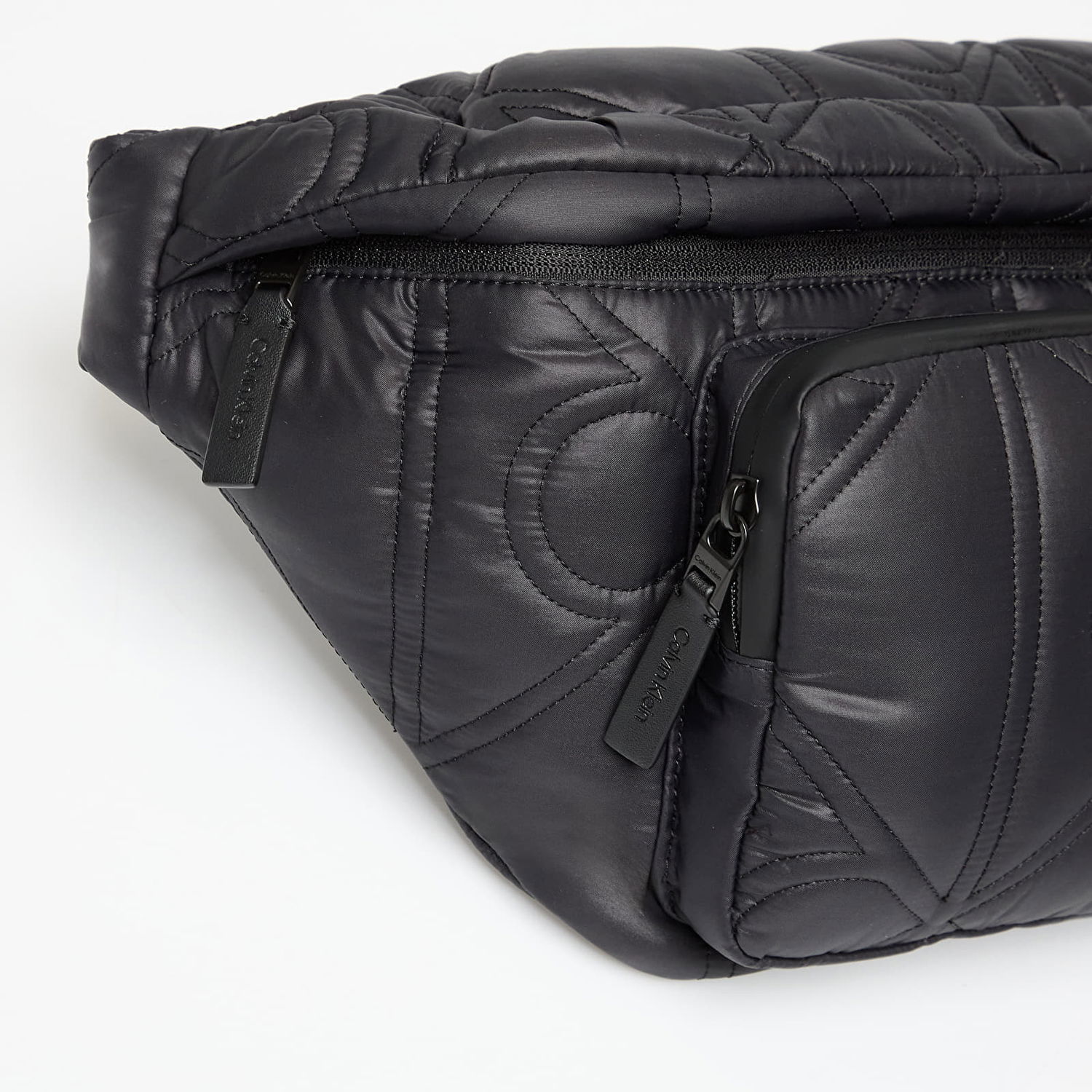 Ľadvinka CALVIN KLEIN Calvin Klein Puffer Sling Bag Čierna | LV04D3142G UB1, 1