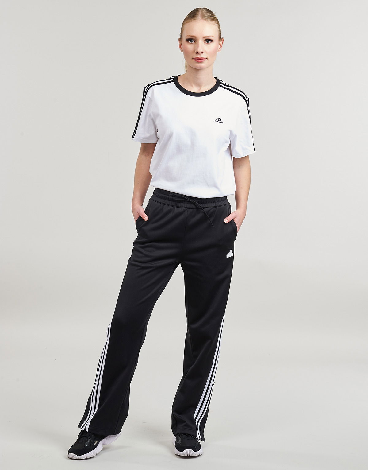 Tracksuit bottoms adidas W ICONIC 3S TP