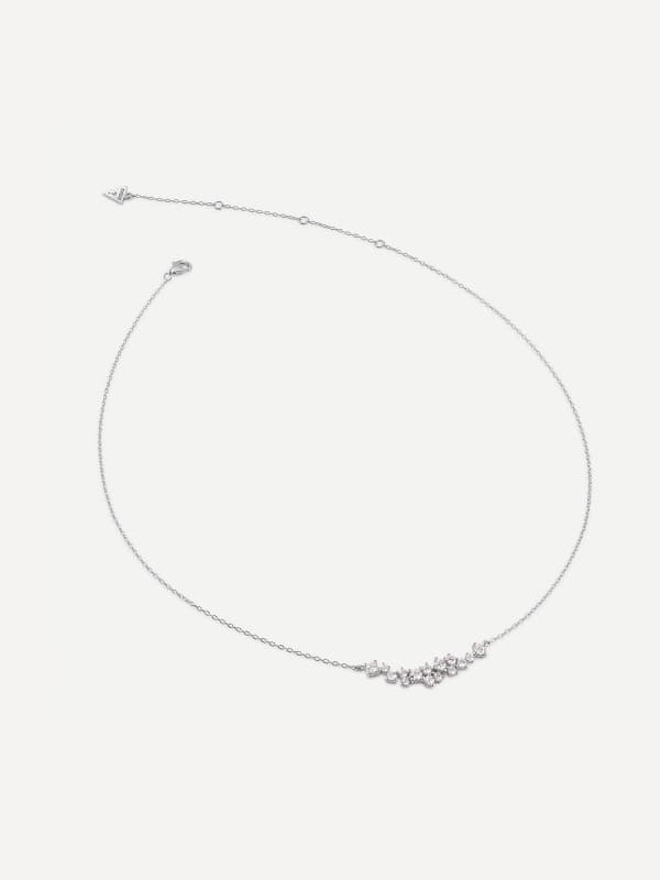 Náhrdelník GUESS Silver-Tone Necklace With Crystal Accents Metalická | JSBN04465JW, 0