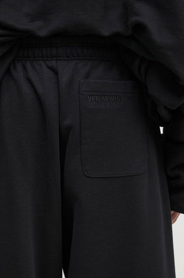 Tepláky VETEMENTS Embroidered Logo Sweatpants Čierna | UA66SP630B, 3