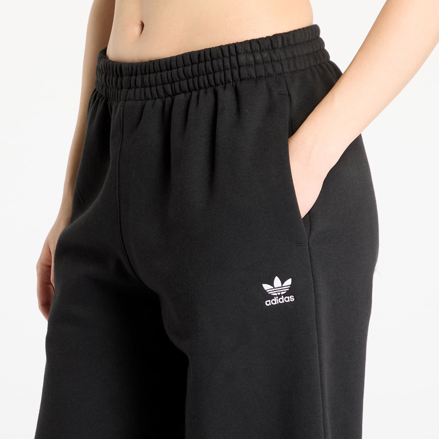 Nohavice adidas Performance Essentials Wide Leg Fleece Pants Čierna | JX5251, 1