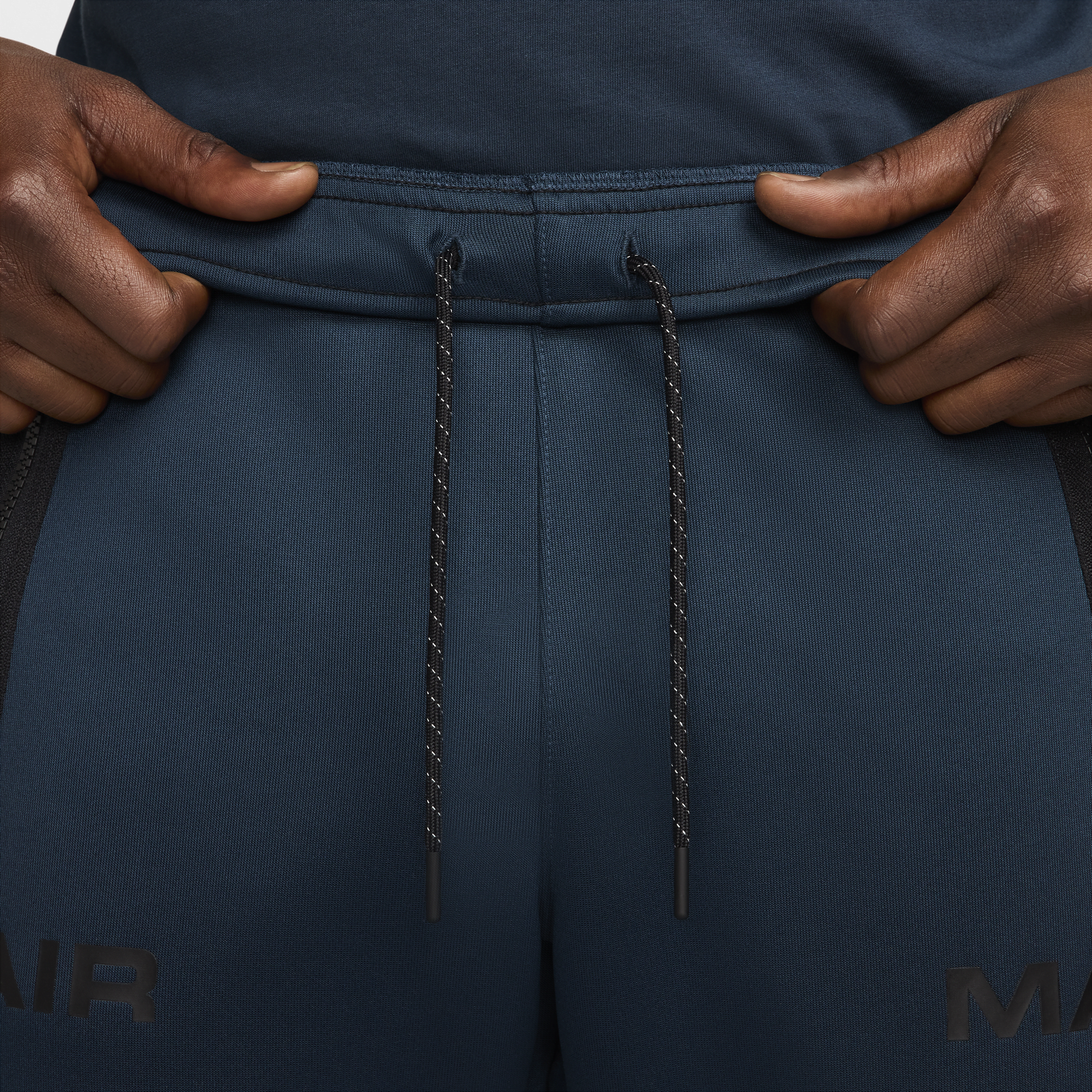 Air Max Woven Training Pants