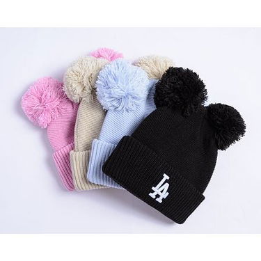 Kulicha New Era NY Yankees Double Pom Beanie Modrá | 60565276, 2