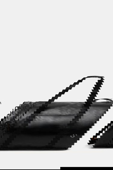 Cestovná taška Fred Perry Fred Perry Barrel Bag Čierna | L9255, 0