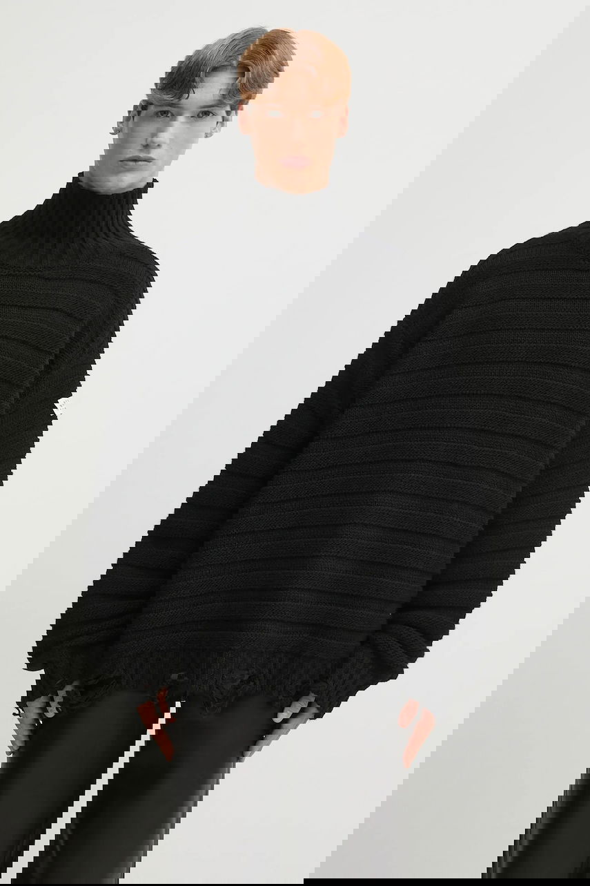 Sveter Maison Margiela MM6 Maison Margiela Turtleneck Sweater Čierna | SH0HA0004.M13040.900, 0