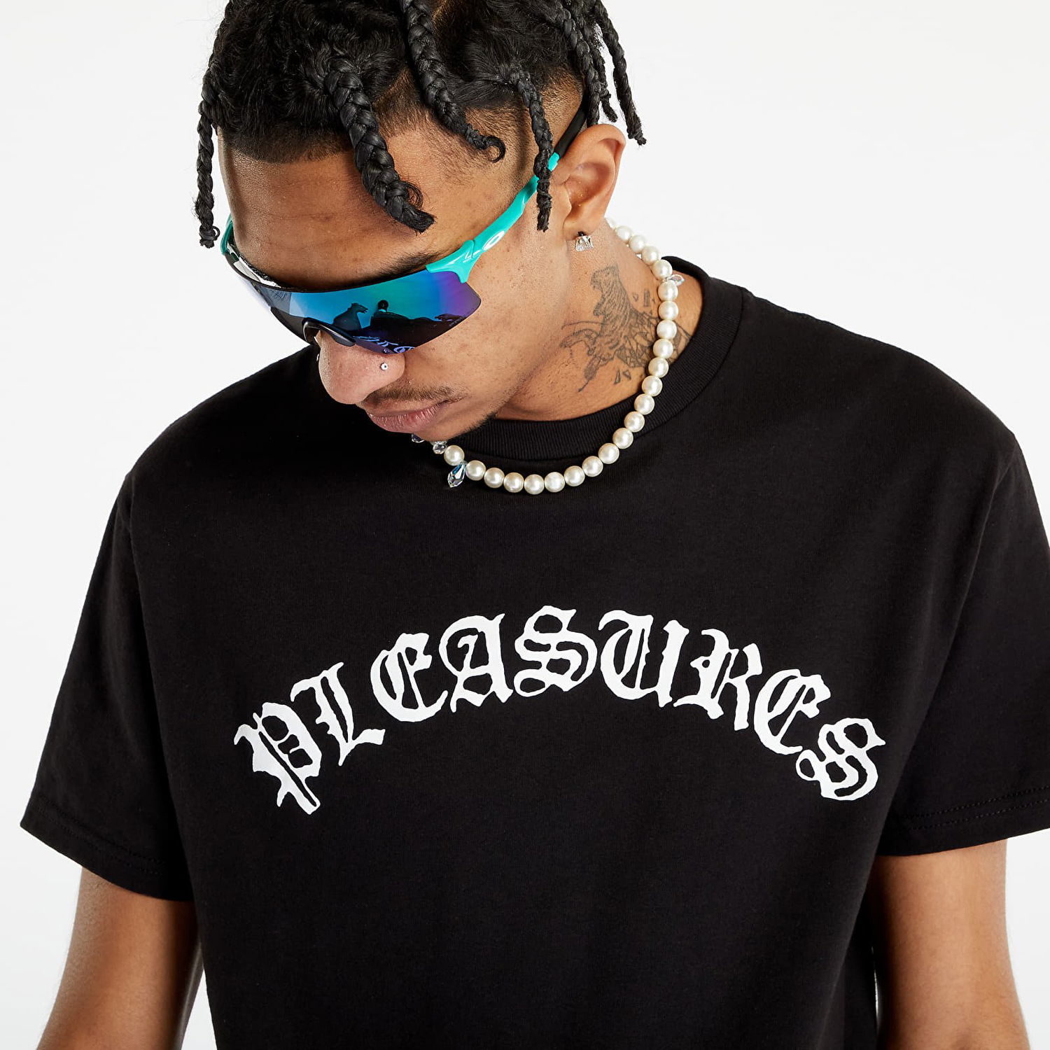 Tričko Pleasures Old E Logo T-Shirt Čierna | P23SP063 BLACK, 0