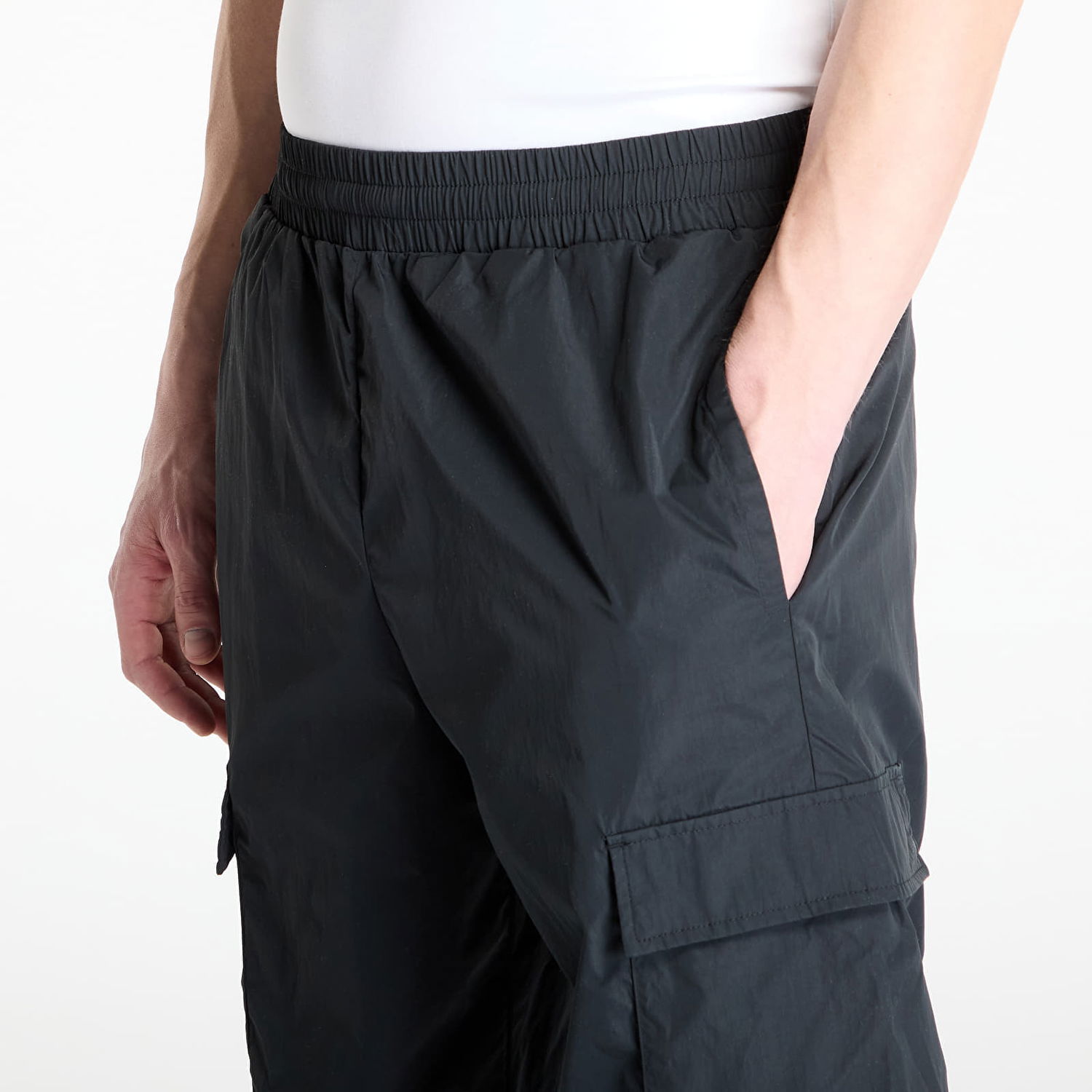 Cargo nohavice Emporio Armani EA7 Emporio Armani Train Core ID Cargo Pants Čierna | 7M000212AF13190UC001, 1