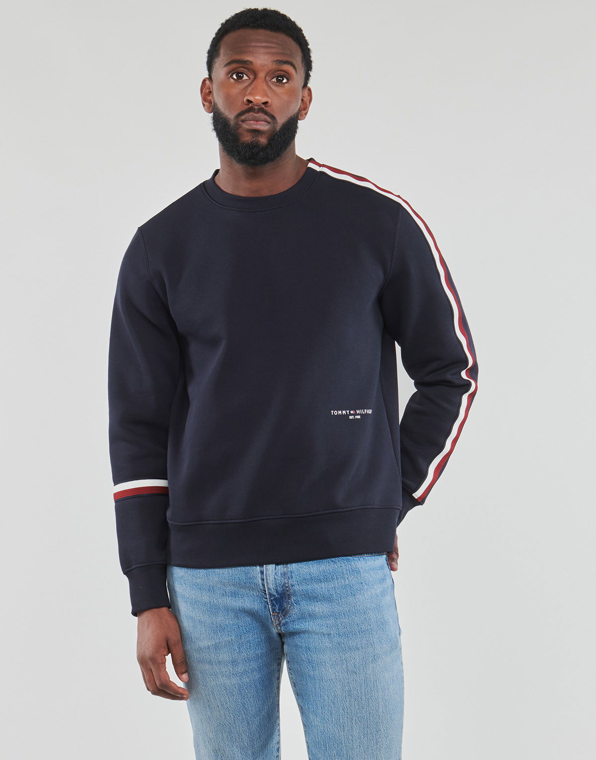 NEW GLOBAL STRIPE CREWNECK