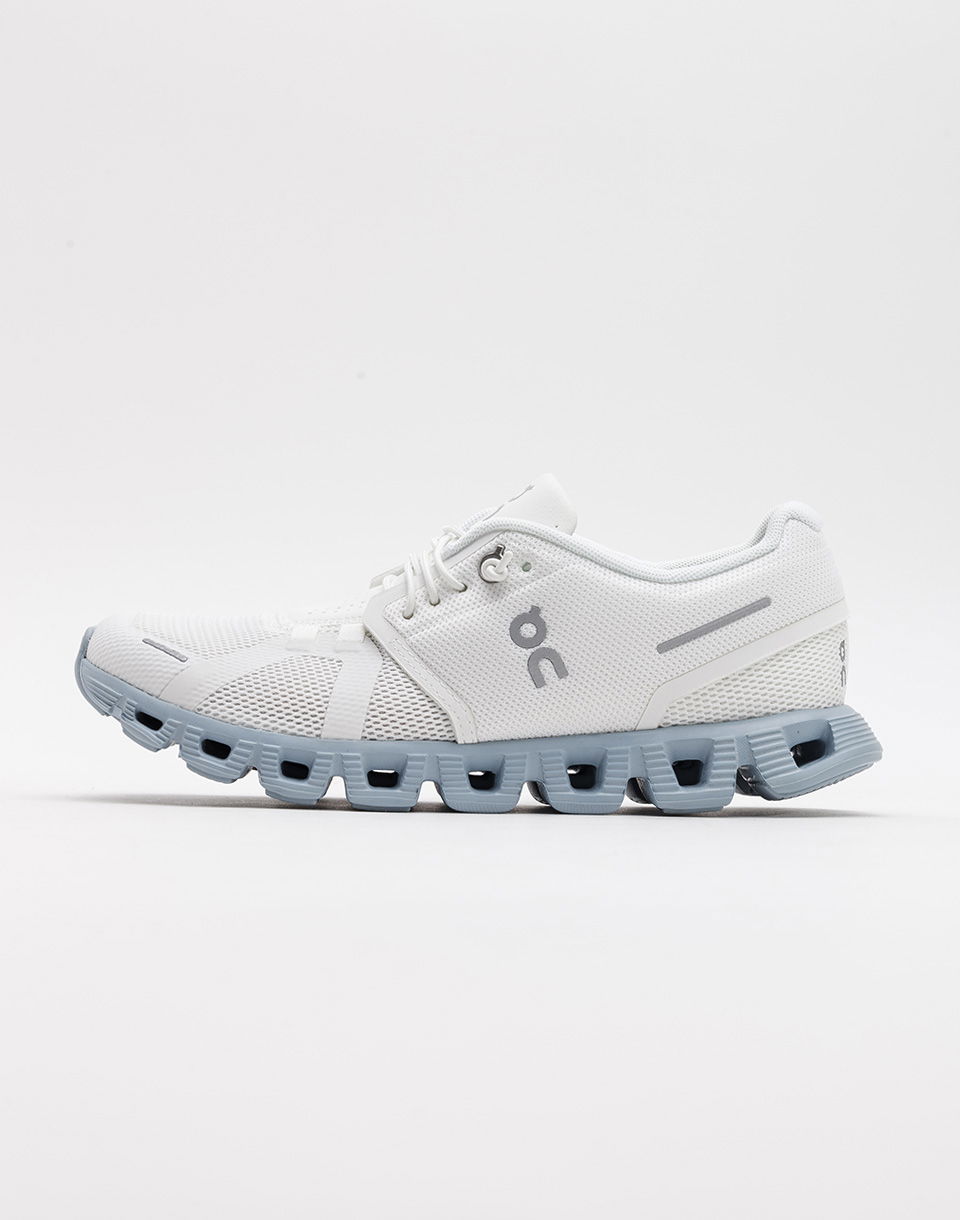 Tenisky a topánky On Running Cloud 5 Biela | 59.98886, 0