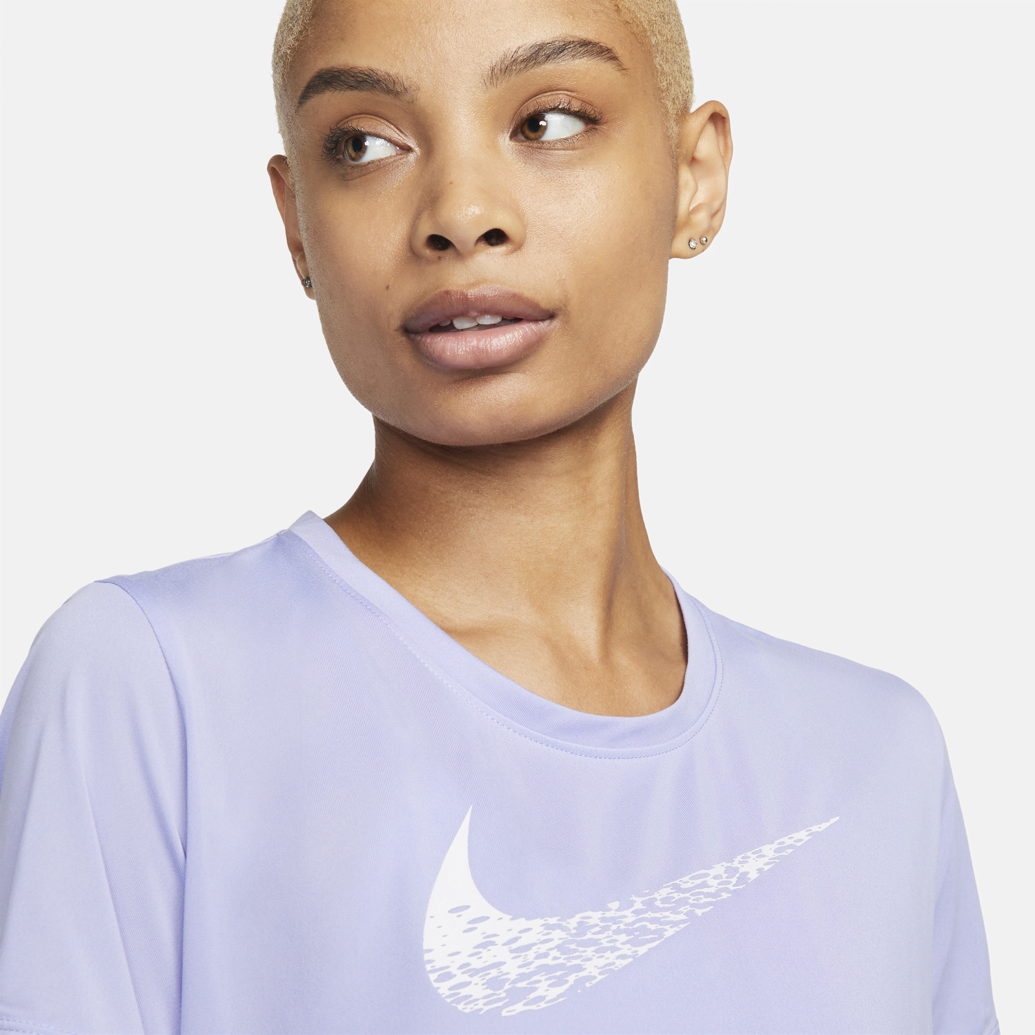 Tričko Nike Swoosh Running Tee Fialová | DM7777-569, 1
