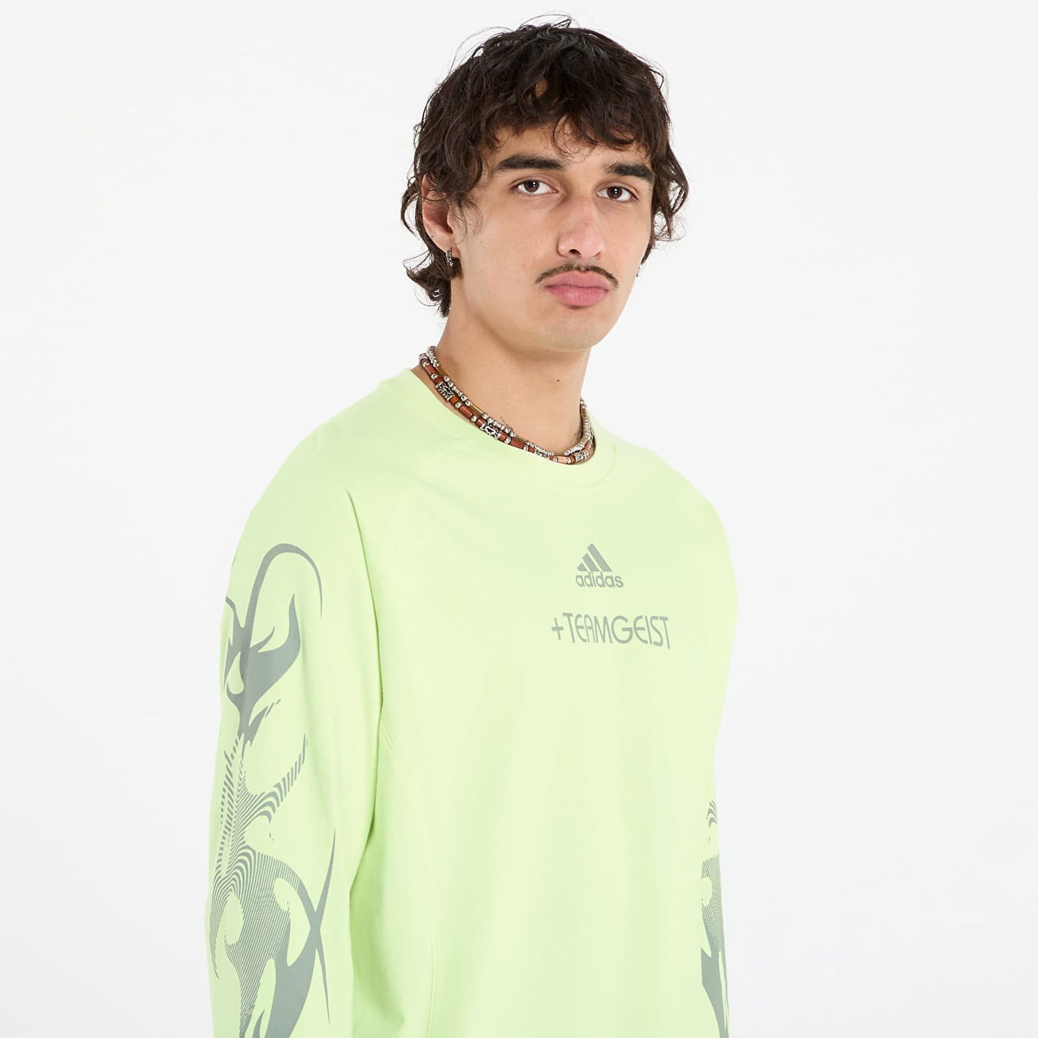 Tričko adidas Originals Adilenium Season 4 Teamgeist Graphic Long Sleeve T-Shirt Zelené | KF8541, 1