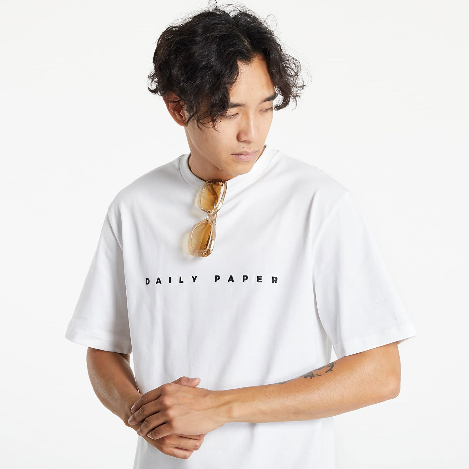 Tričko DAILY PAPER Alias Logo Tee Biela | 2021183, 1