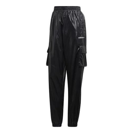 Cargo nohavice adidas Originals Shiny Athleisure Track Pants with Cargo Pockets Čierna | GC8755