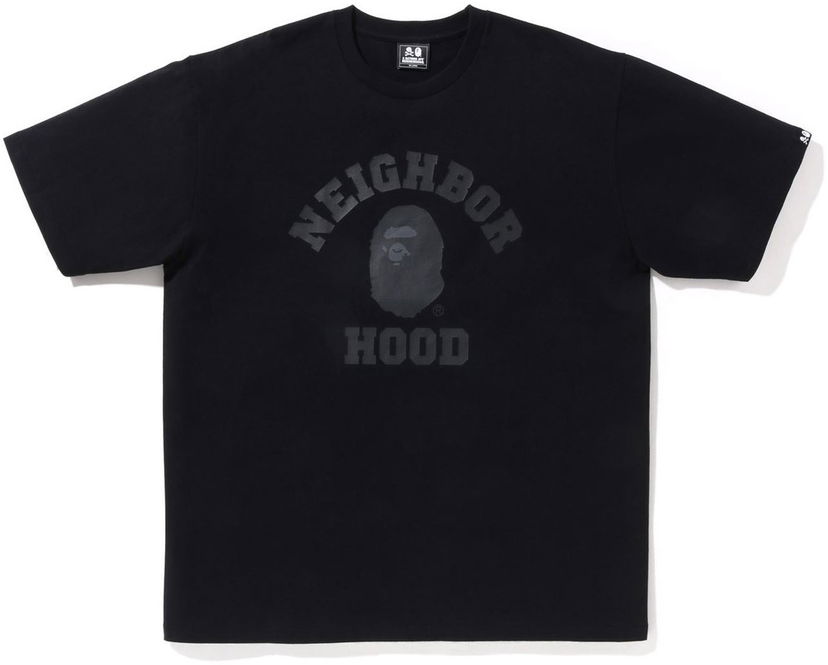 Tričko BAPE Bape x Neighborhood College Tee Black Velikost: XL Čierna | 1J23-110-901-BLACK