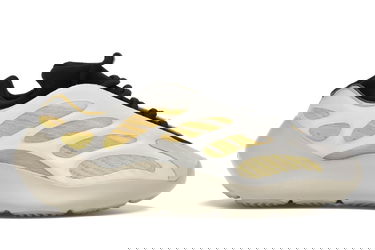 Tenisky a topánky adidas Yeezy Yeezy 700 V3 "Safflower" Béžová | G54853, 1