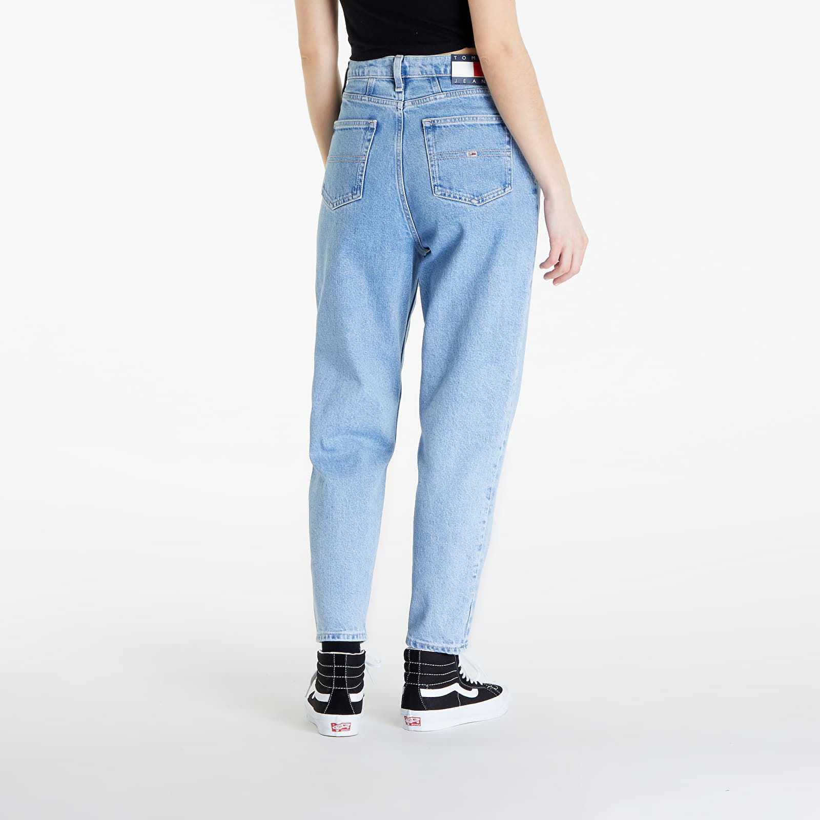 Tommy Jeans Ultra High Rise Tapered Mom Jean