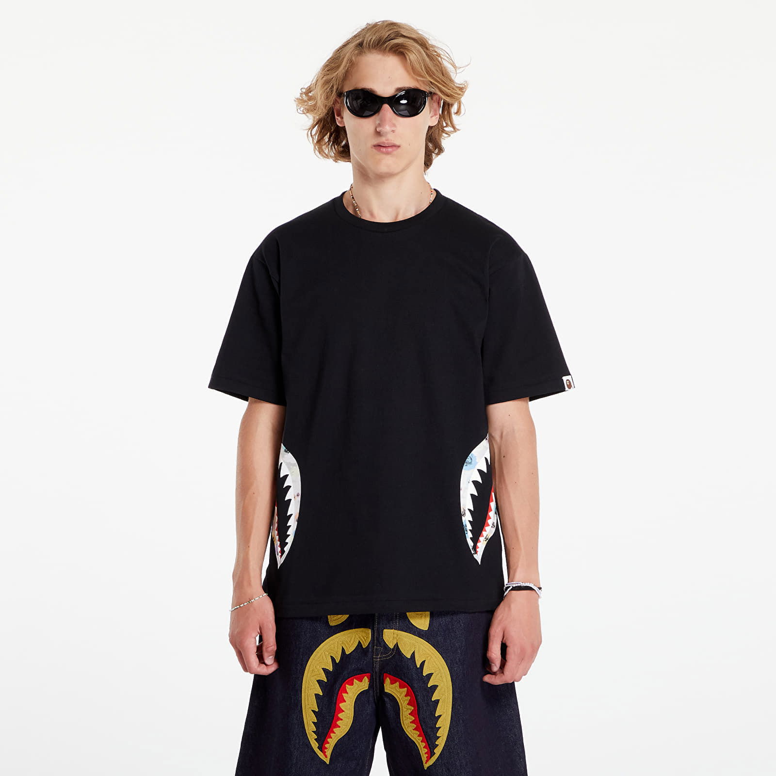 A BATHING APE Floral Camo Side Shark Tee