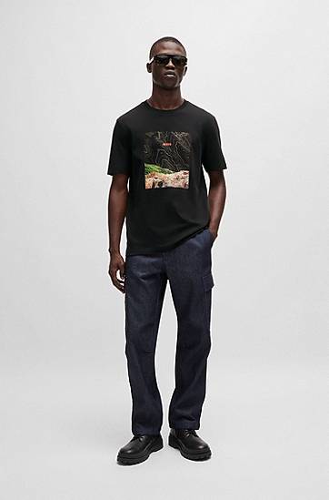 Tričko BOSS BOSS Cotton-Jersey Tee with Topographic Landscape Print Čierna | 50522902, 1