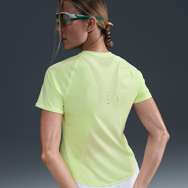 Tričko Nike Swift Dri-FIT Short Sleeve Running T-Shirt Žltá | HM9698-701, 1