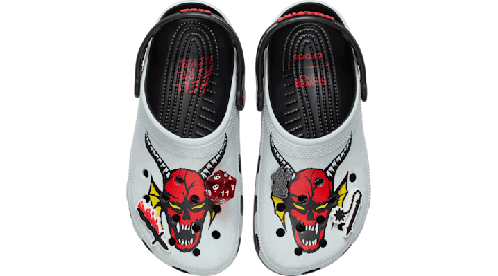 Tenisky a topánky Crocs Stranger Things Hellfire Classic Clogs Biela | 211507-90H