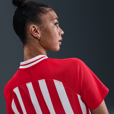 Crop Top Nike Nike Sportswear Cropped Short Sleeve T-Shirt Červená | IM0326-657, 3