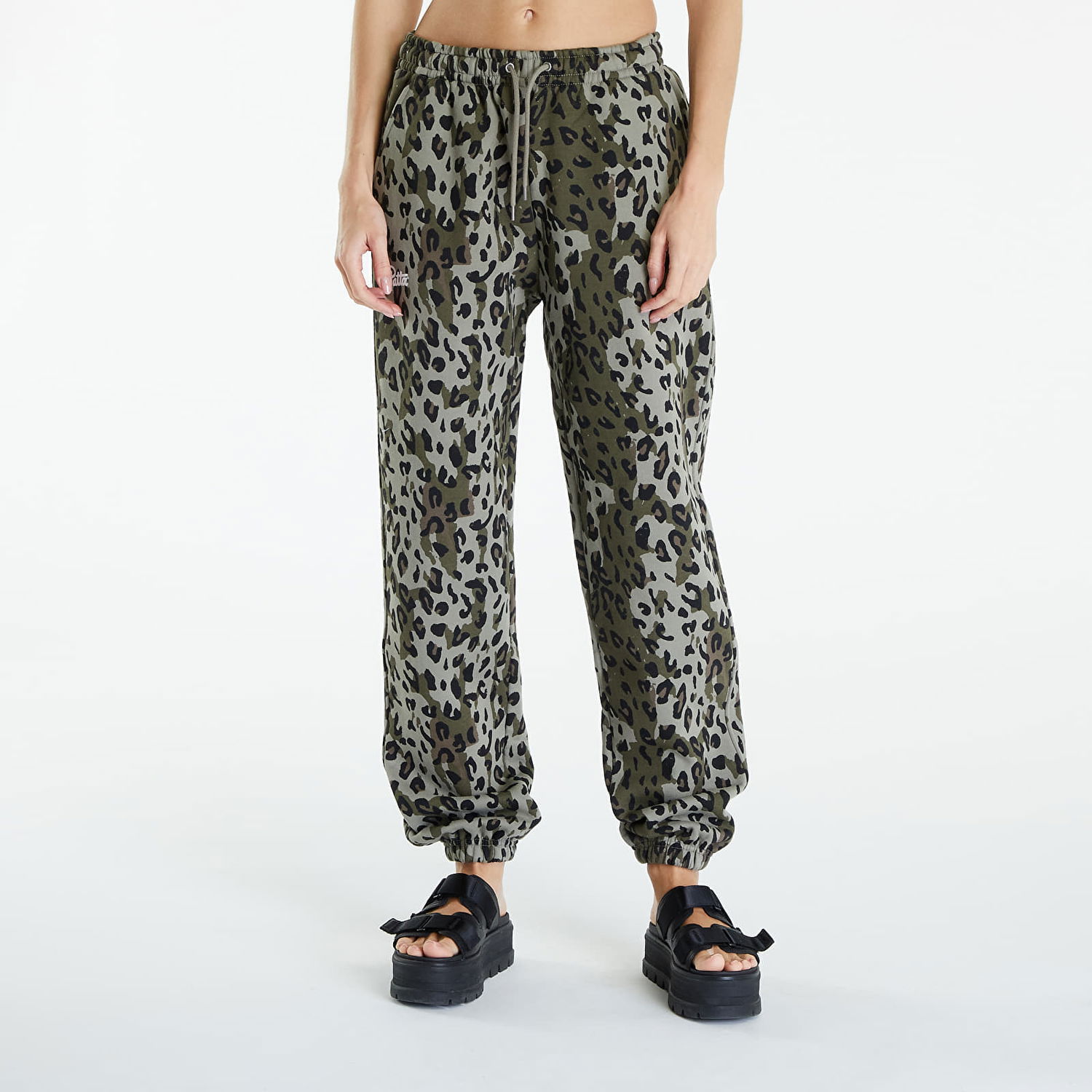 Tepláky Patta Femme Leopard Jogging Pants Dusty Olive Zelené | POC-BF24-2050-338-0370-147, 0