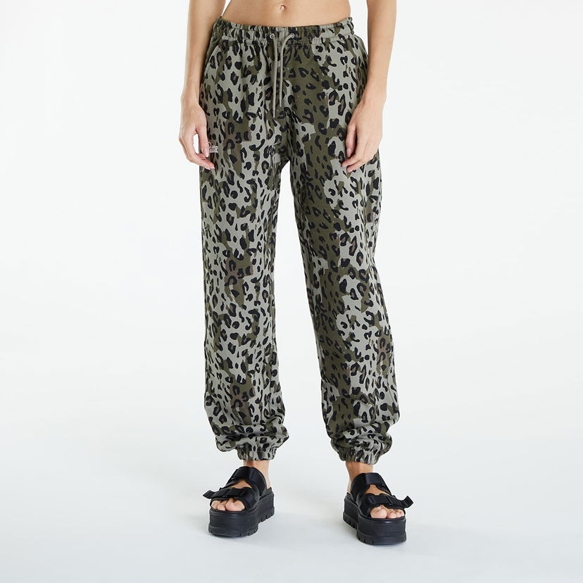 Tepláky Patta Femme Leopard Jogging Pants Dusty Olive Zelené | POC-BF24-2050-338-0370-147