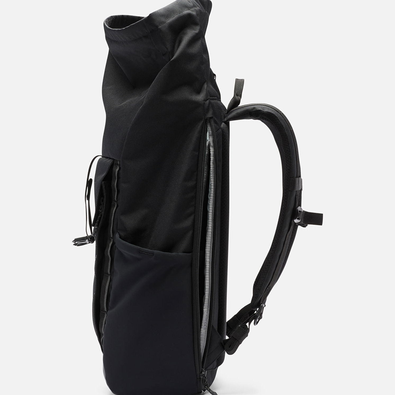 Convey™ II 27L Rolltop Backpack