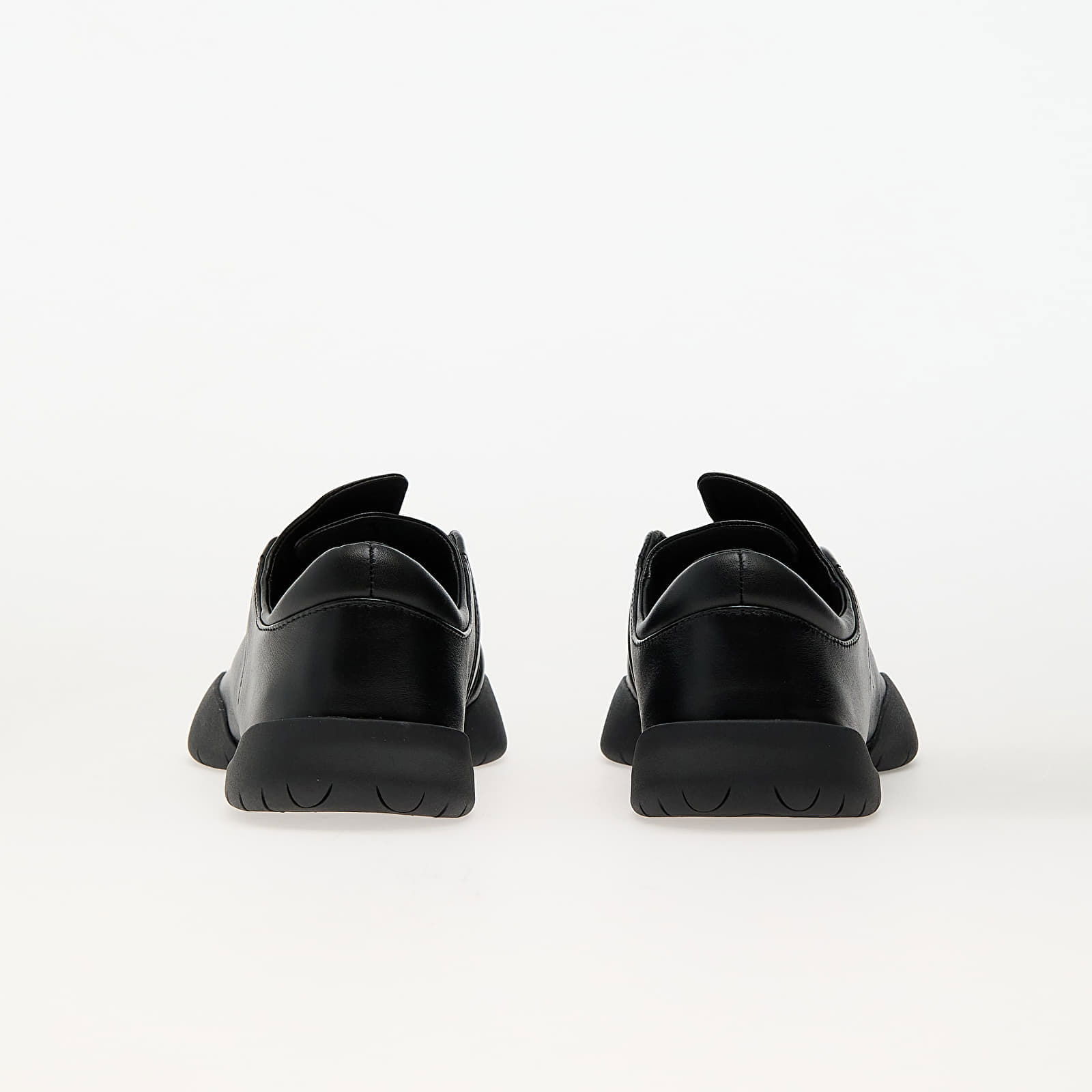 Regu Black/ Black/ Black
