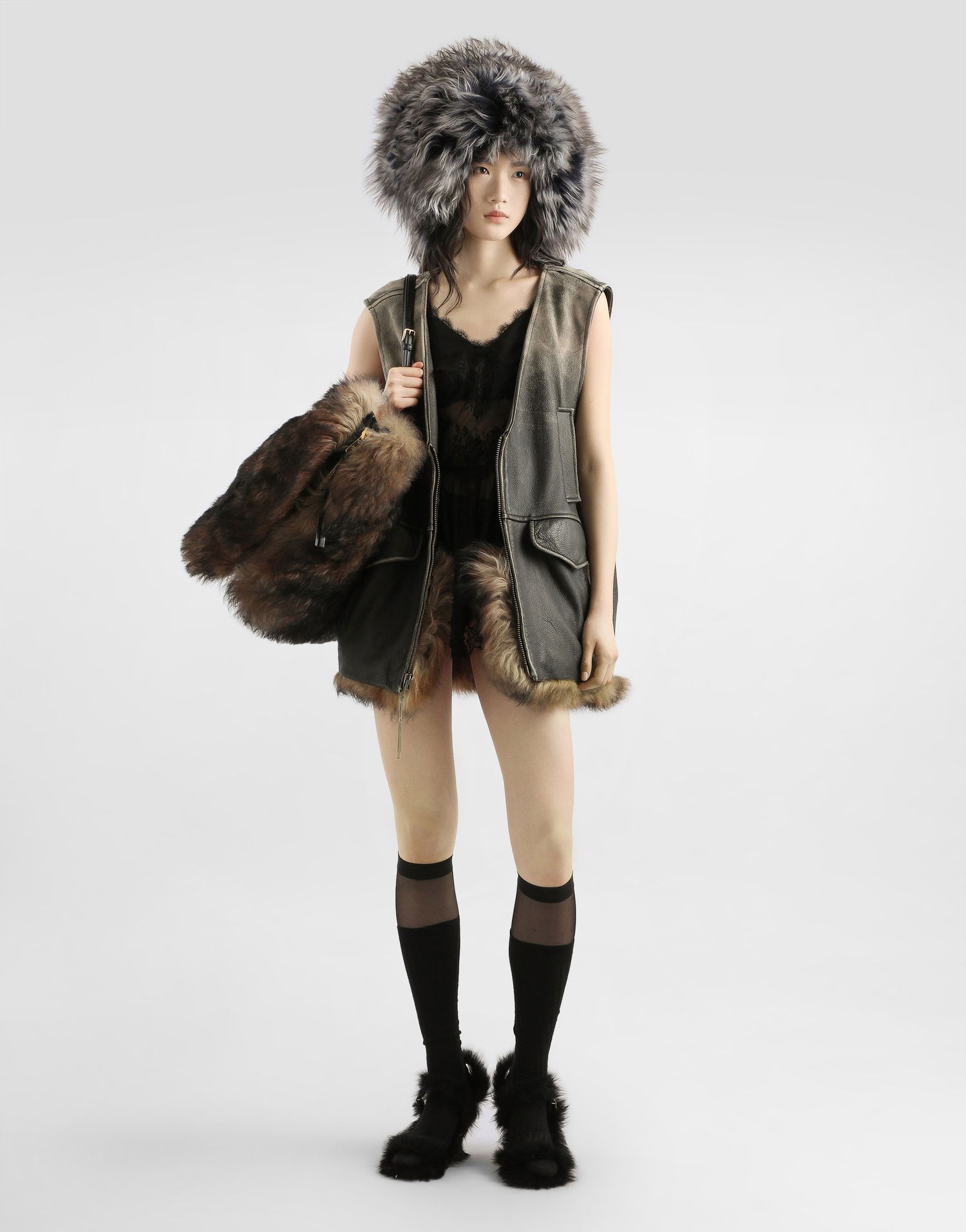 Vesta Dolce & Gabbana Dolce & Gabbana Vintage Fur Trimmed Leather Vest Čierna | F792MLGDDEQM0937, 1