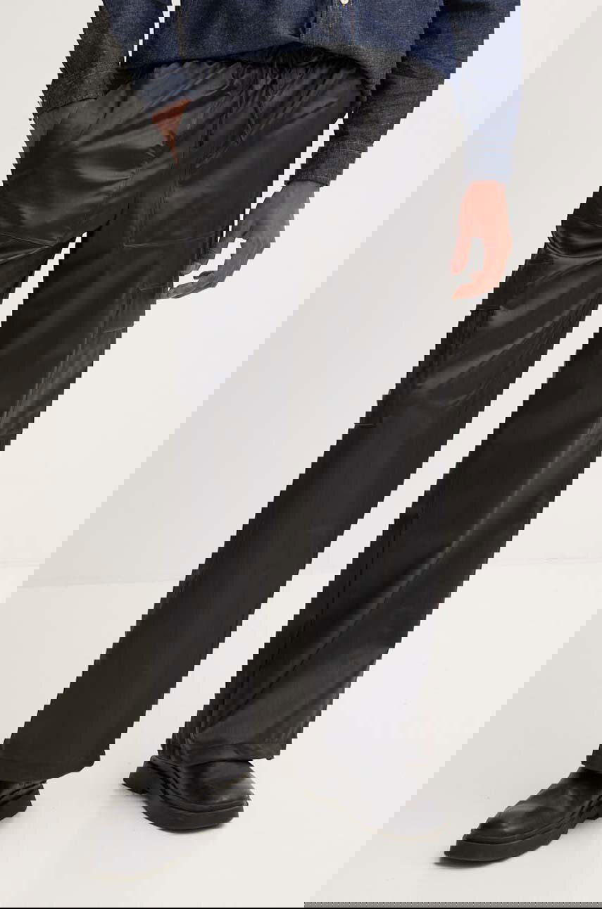 Cargo nohavice Rains Cargo Rain Pants Wide, High Waist Čierna | 18990.84, 1