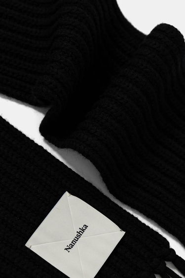Šál Nanushka Black Knitted Fringe Scarf Čierna | NU24FWSC10499, 2
