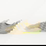 Regu Black/ Talc/ Black