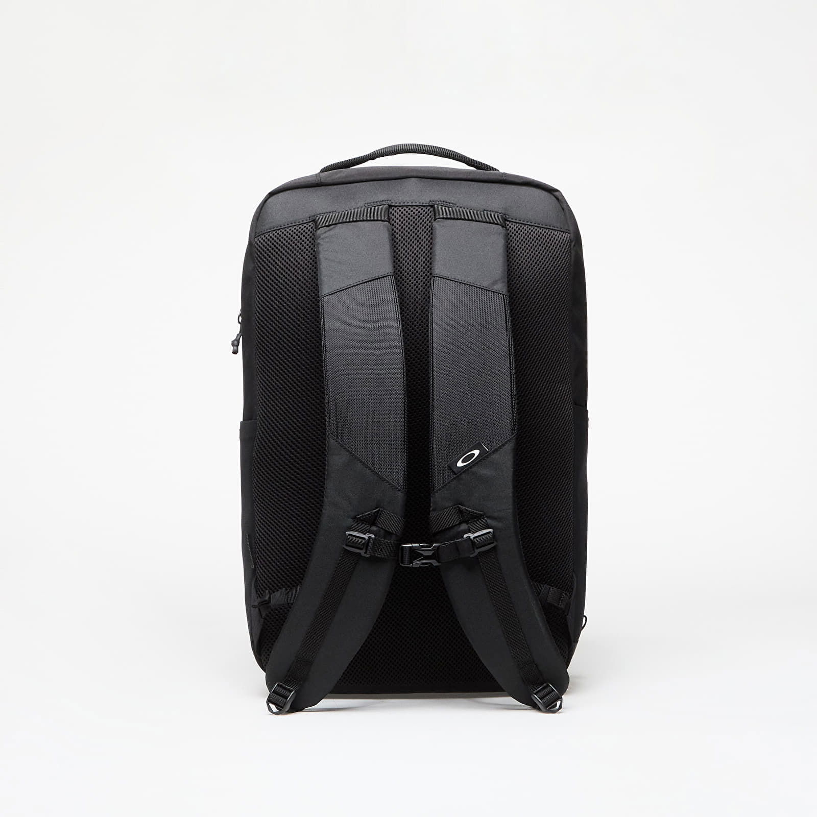 Essential Backpack Blackout