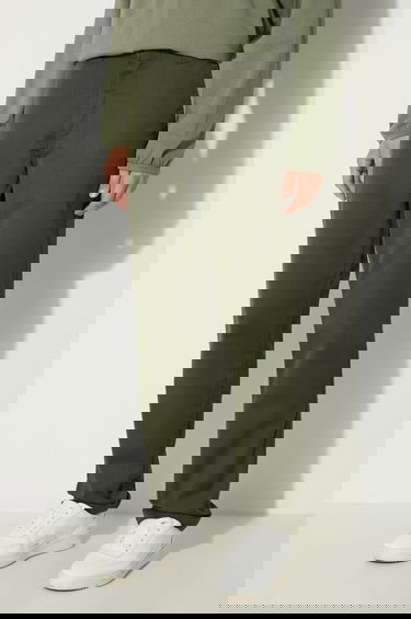 Nohavice Carhartt WIP Plain Straight-Leg Master Pant Trousers Zelené | I034233.66602, 3