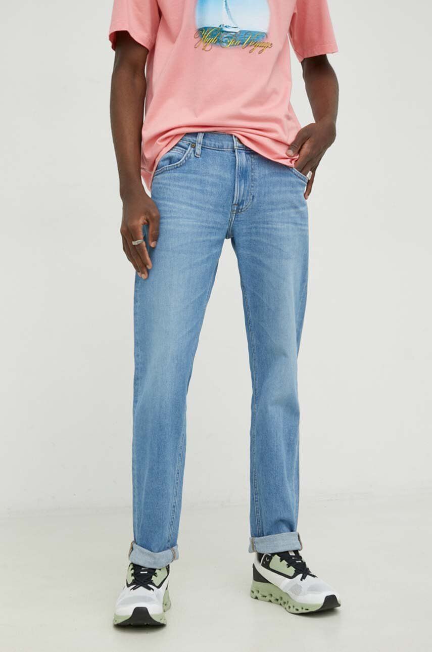 Daren Zip Fly Jeans